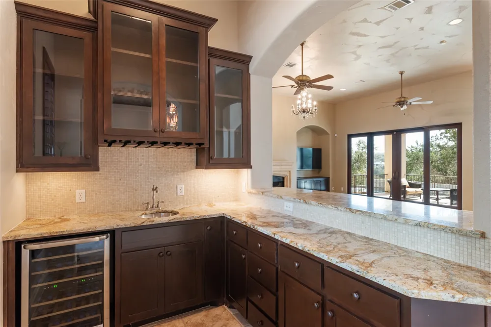303 Camino Arbolago Street Lakeway, TX 78734