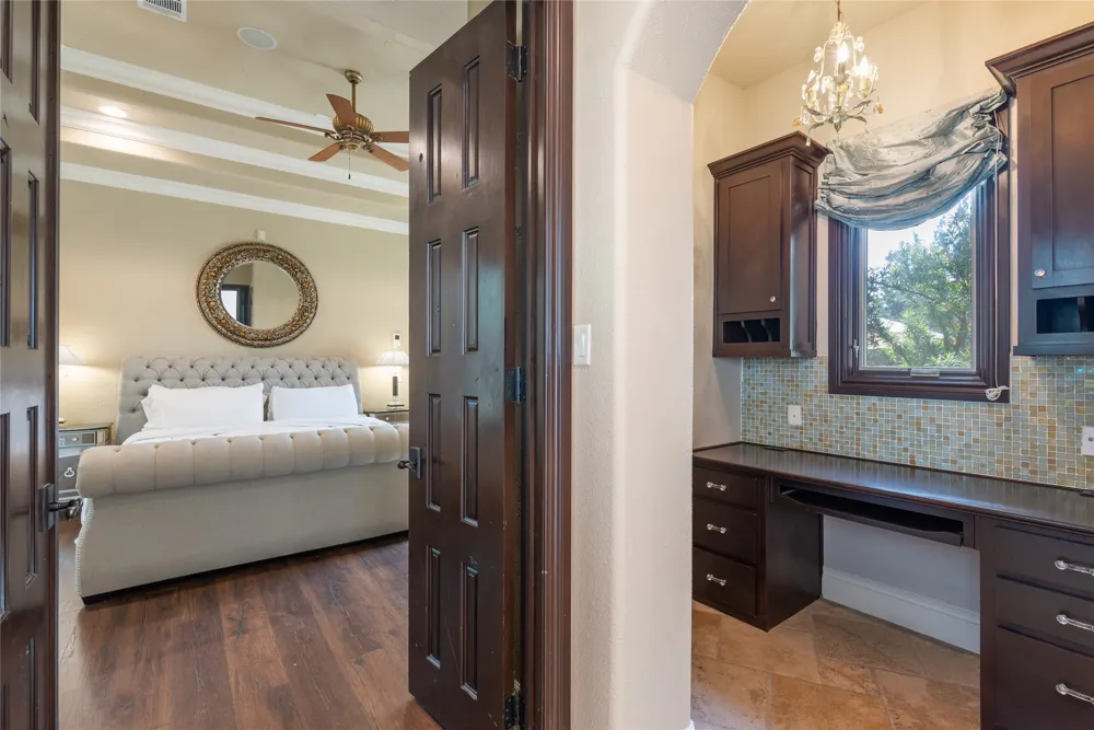 303 Camino Arbolago Street Lakeway, TX 78734