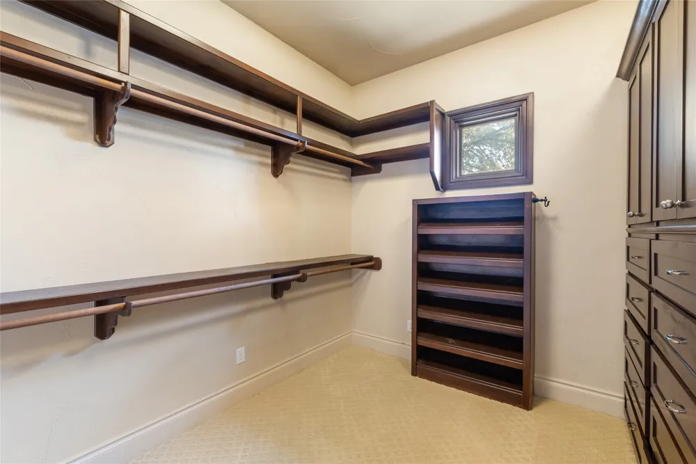 303 Camino Arbolago Street Lakeway, TX 78734