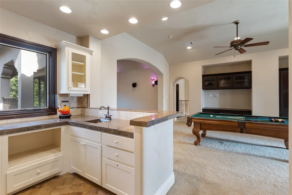 303 Camino Arbolago Street Lakeway, TX 78734