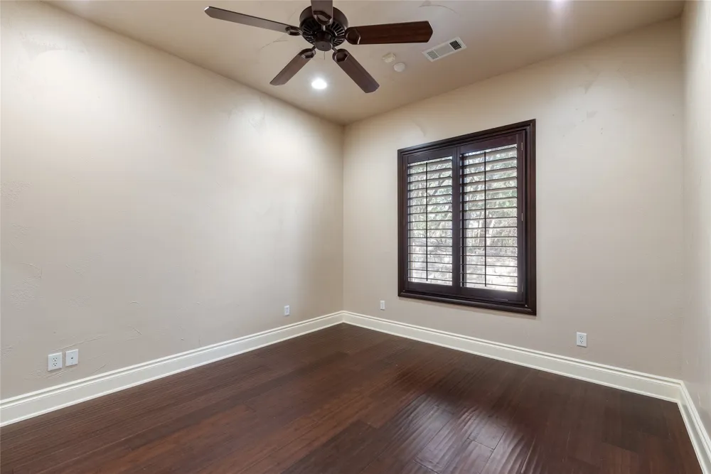 303 Camino Arbolago Street Lakeway, TX 78734