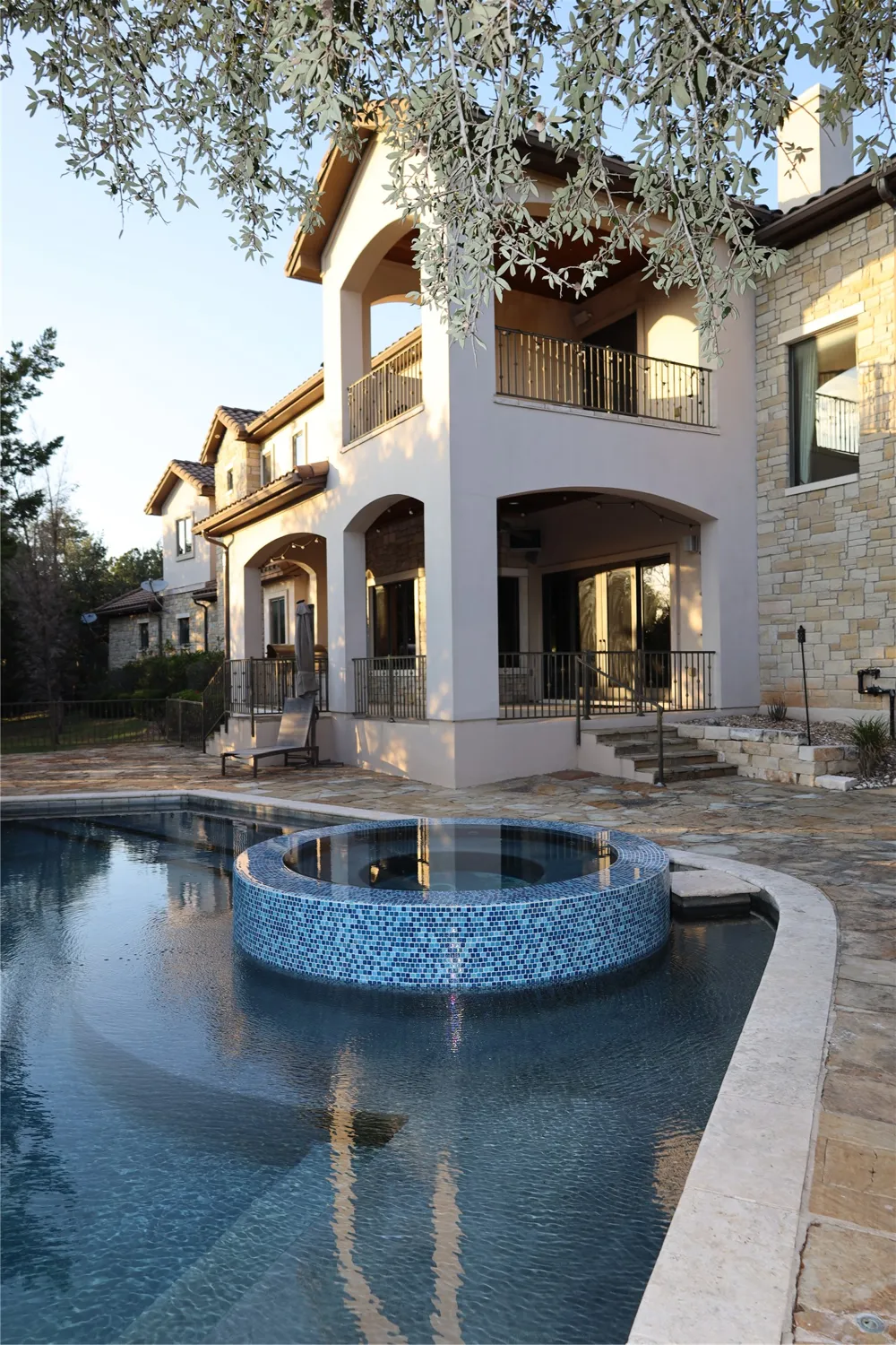 303 Camino Arbolago Street Lakeway, TX 78734