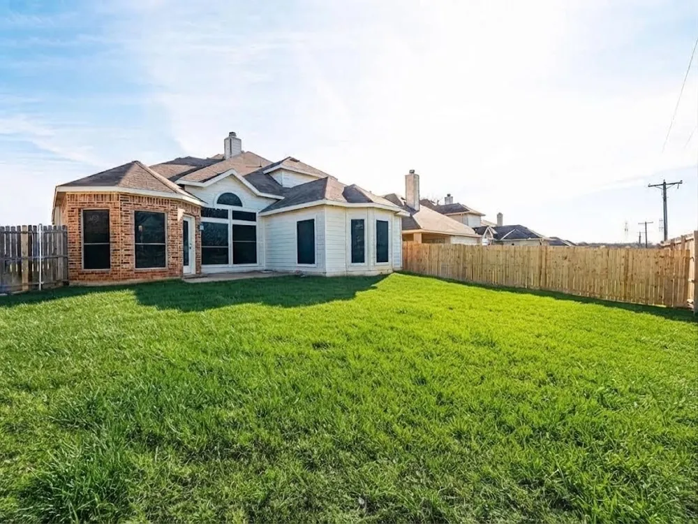 11208 Whispering Brook Lane Fort Worth, TX 76140