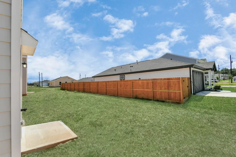 1361 Road 5102 Cleveland, TX 77327