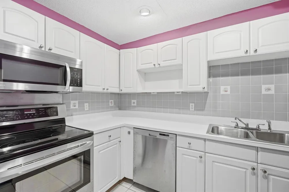 19074 SE FEARNLEY DRIVE Jupiter, FL 33469