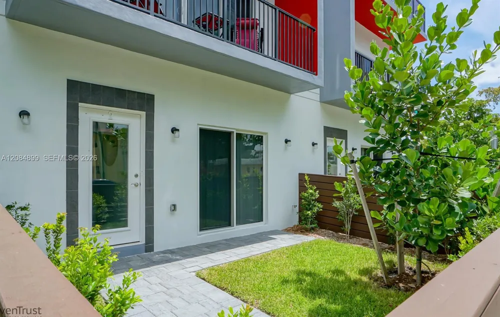 1813 Madison St Hollywood, FL 33020