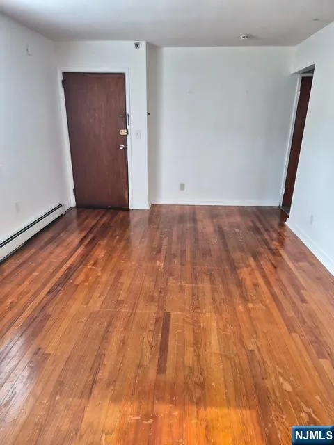 801 73rd Street 1R North Bergen, NJ 07047