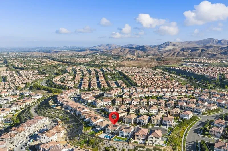 133 Drumbeat Irvine, CA 92618