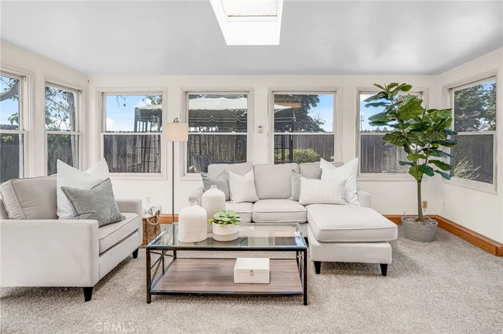 313 Bel Air Street Anaheim, CA 92801