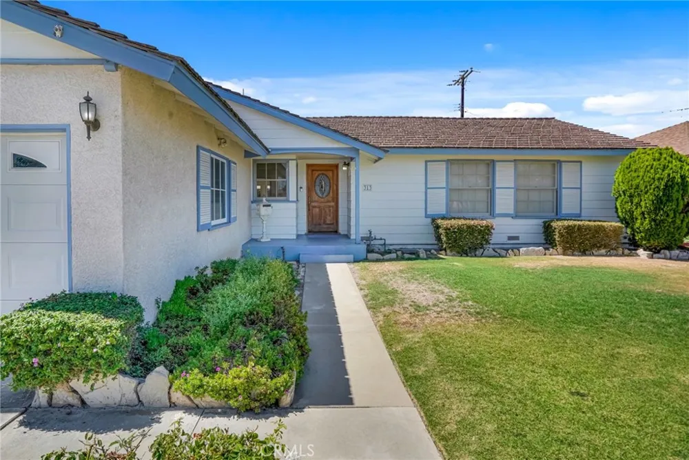 313 Bel Air Street Anaheim, CA 92801
