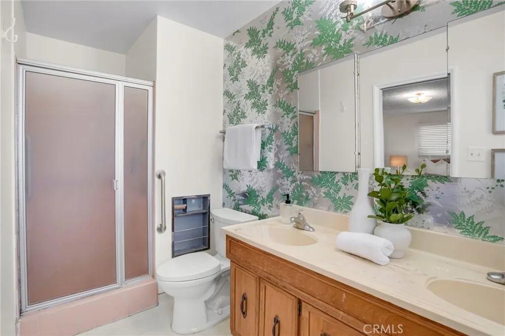 313 Bel Air Street Anaheim, CA 92801