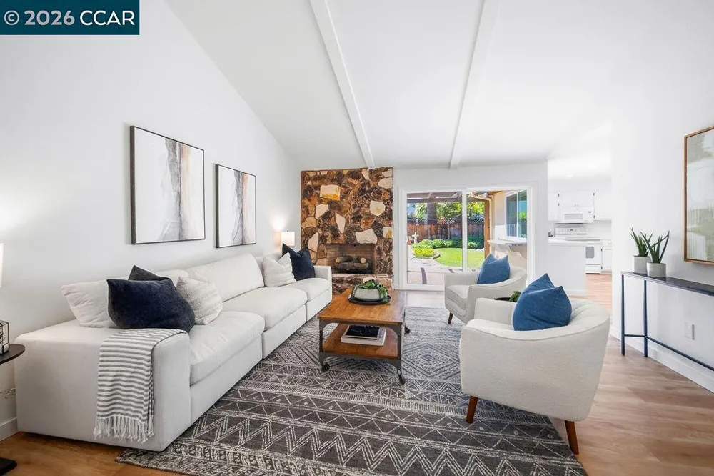 945 Natchez Dr Walnut Creek, CA 94598