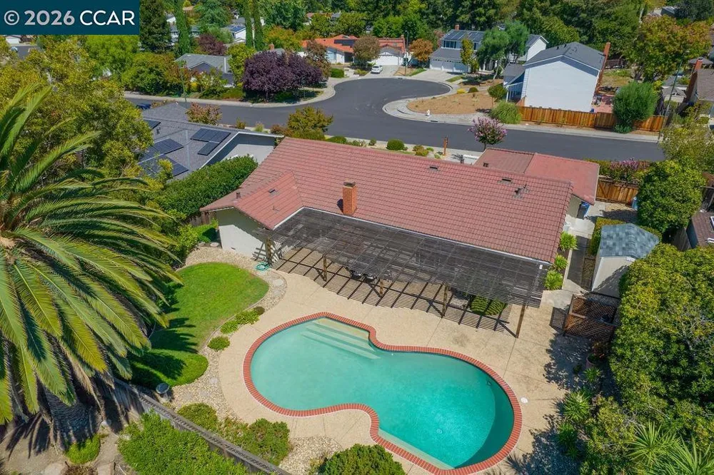 945 Natchez Dr Walnut Creek, CA 94598