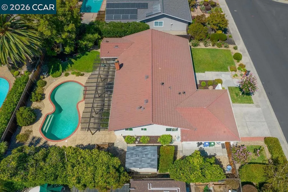 945 Natchez Dr Walnut Creek, CA 94598