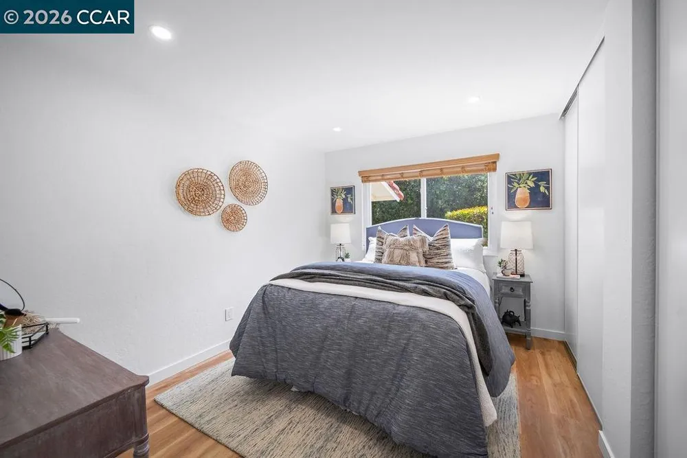 945 Natchez Dr Walnut Creek, CA 94598
