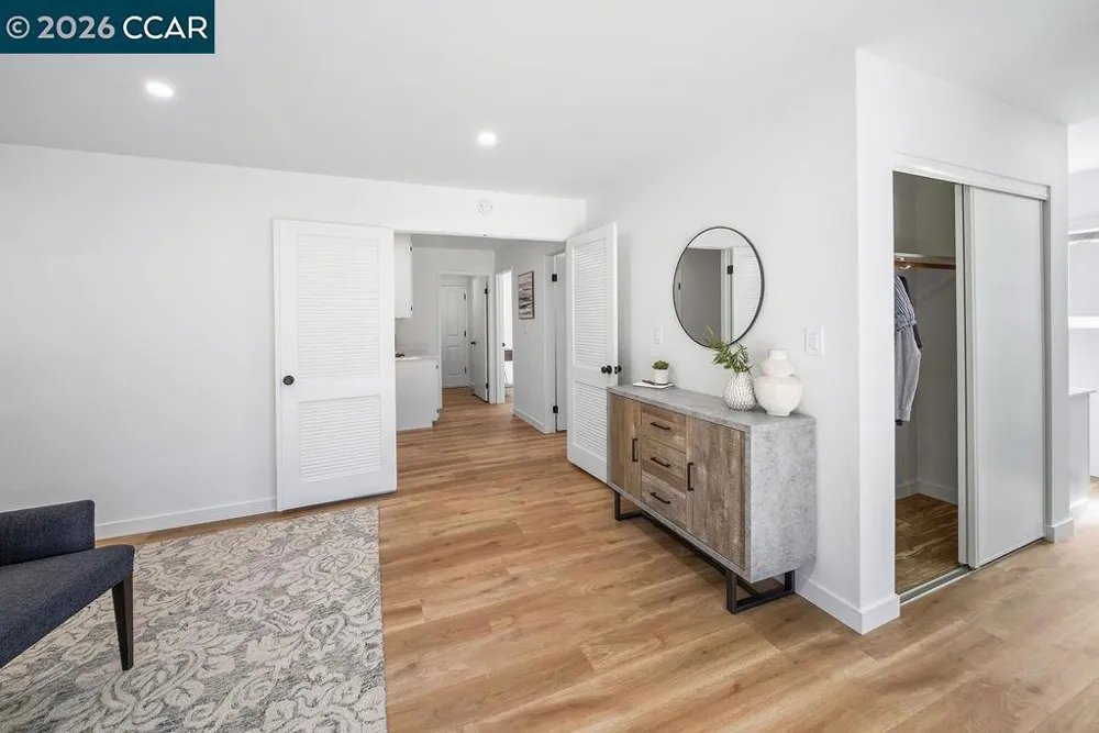 945 Natchez Dr Walnut Creek, CA 94598