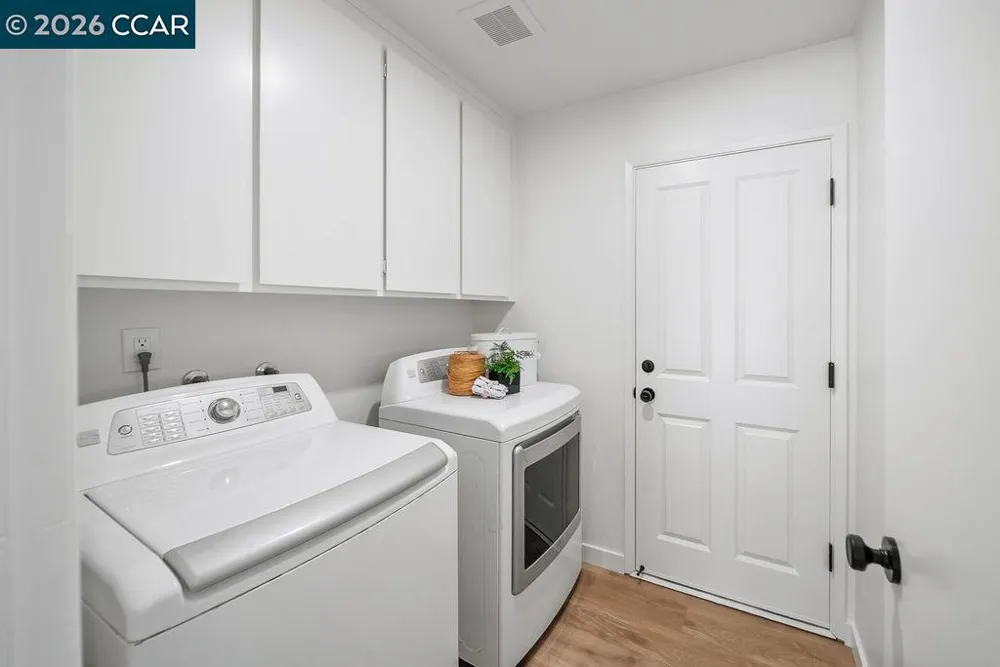 945 Natchez Dr Walnut Creek, CA 94598