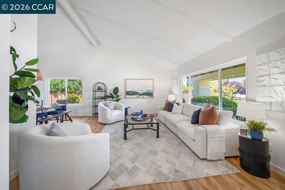 945 Natchez Dr Walnut Creek, CA 94598