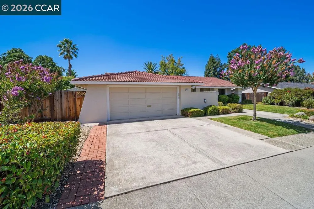 945 Natchez Dr Walnut Creek, CA 94598
