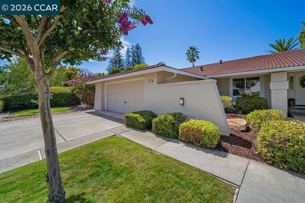 945 Natchez Dr Walnut Creek, CA 94598