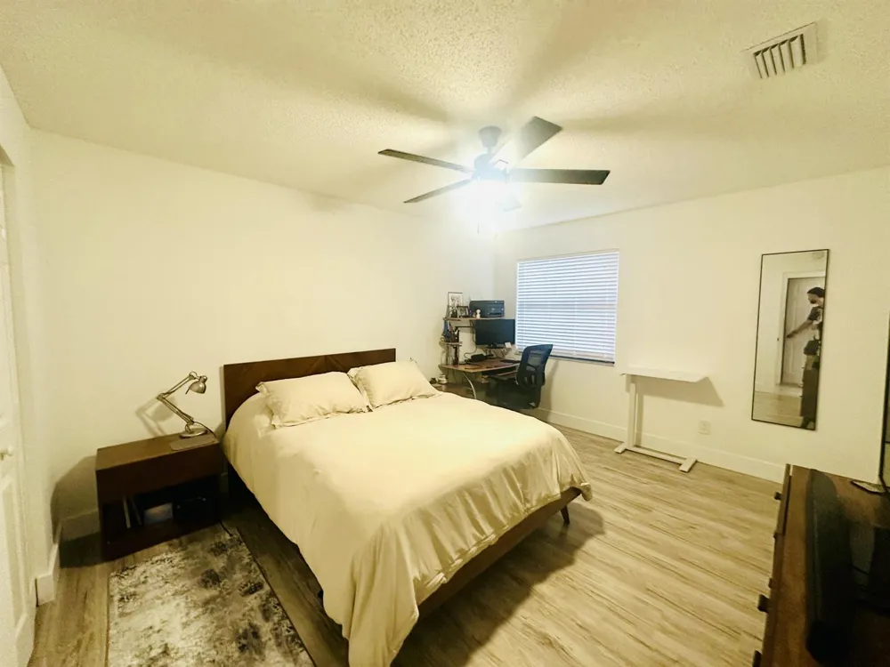 8715 SOL TERRACE West Palm Beach, FL 33403