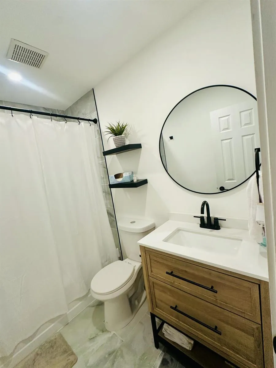 8715 SOL TERRACE West Palm Beach, FL 33403