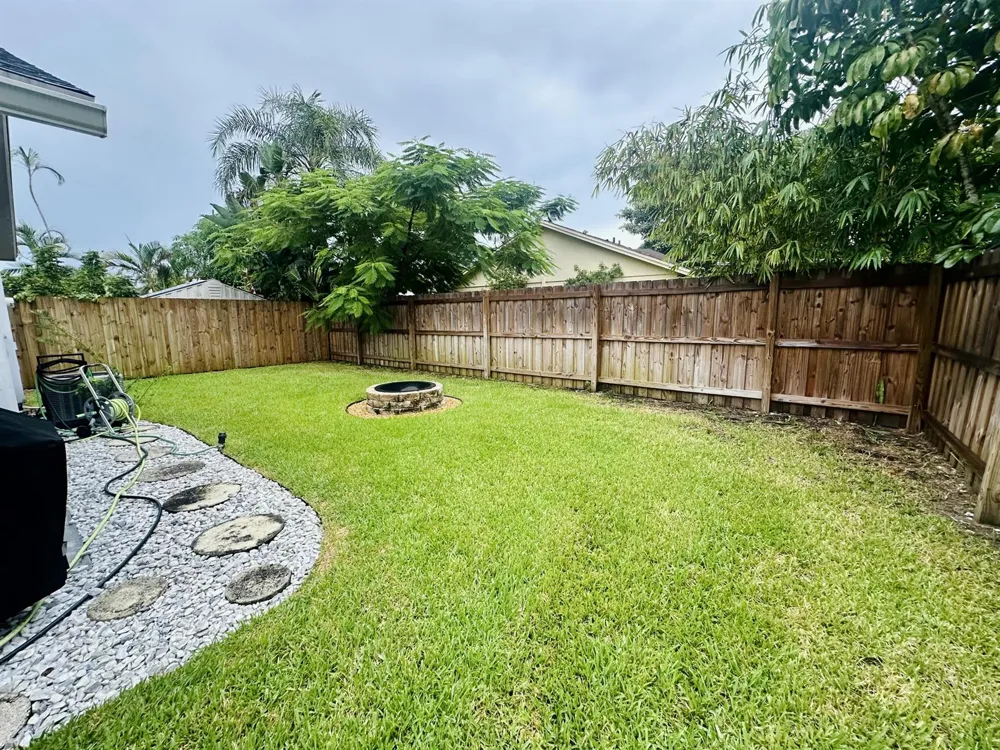 8715 SOL TERRACE West Palm Beach, FL 33403