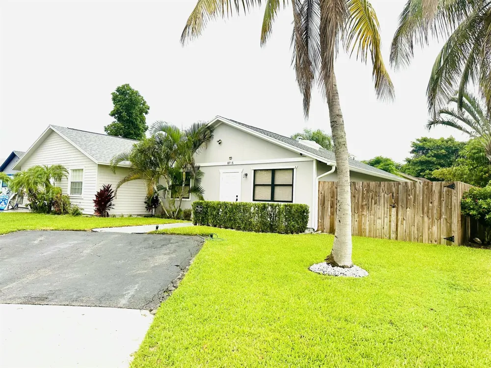 8715 SOL TERRACE West Palm Beach, FL 33403