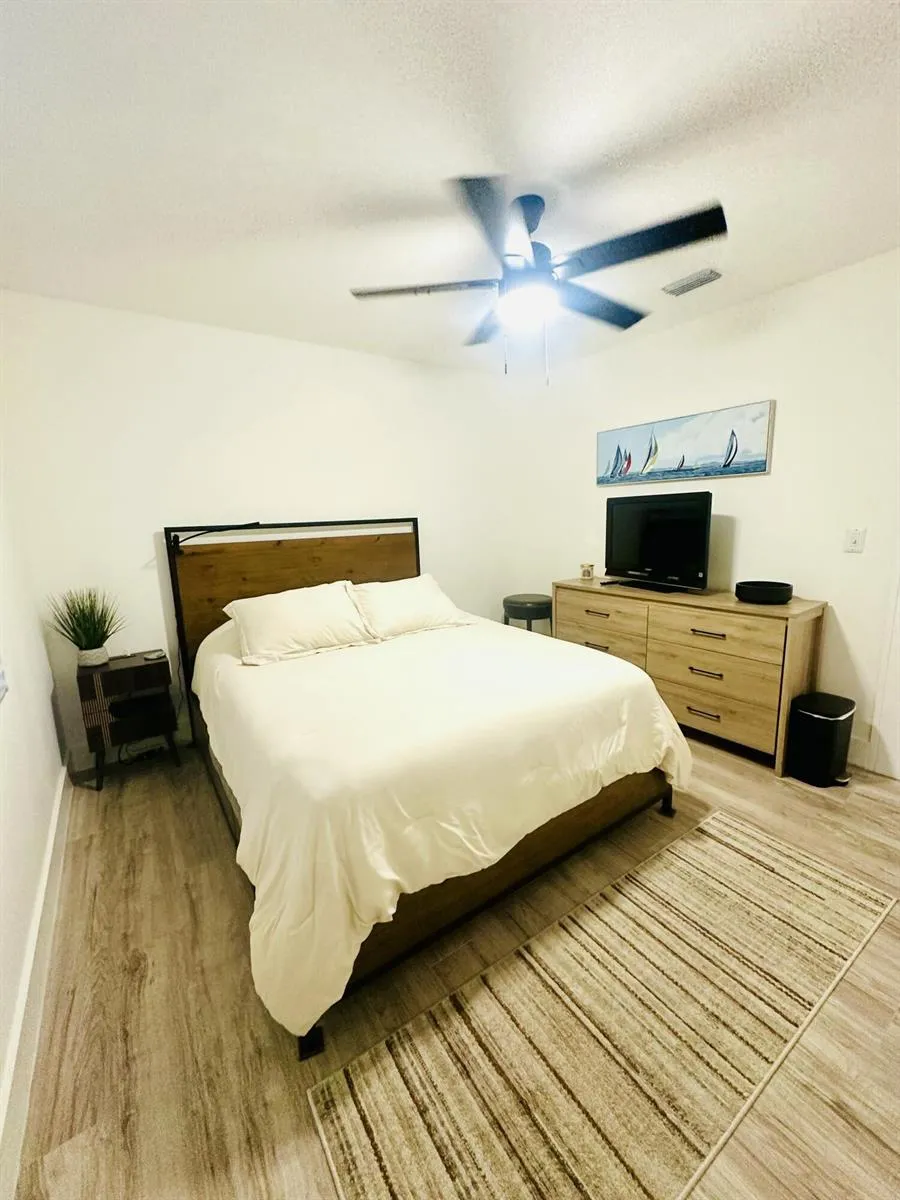 8715 SOL TERRACE West Palm Beach, FL 33403