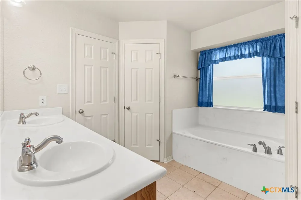 4926 Heather Marie Temple, TX 76502