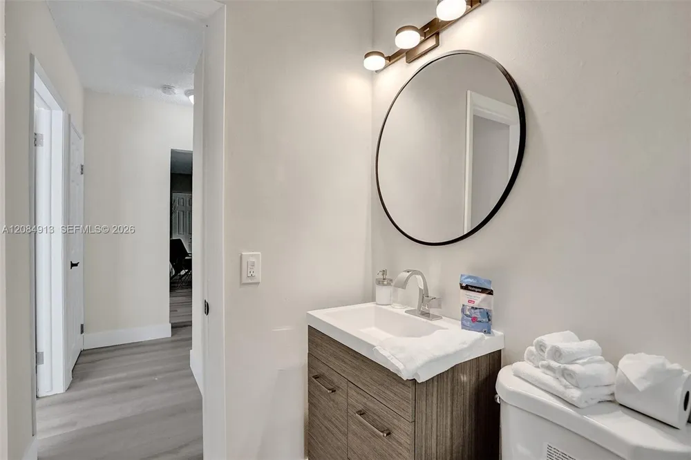 1430 16th St #1 Miami Beach, FL 33139