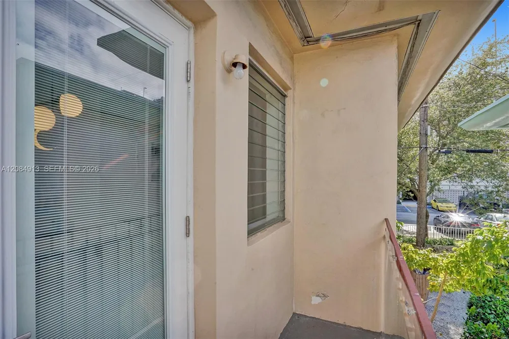 1430 16th St #1 Miami Beach, FL 33139