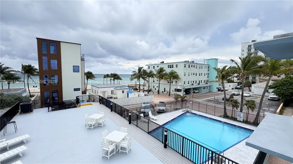321 Wilson St #A105 Hollywood, FL 33019