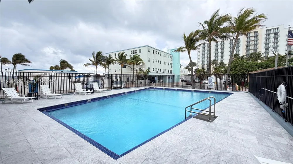 321 Wilson St #A105 Hollywood, FL 33019