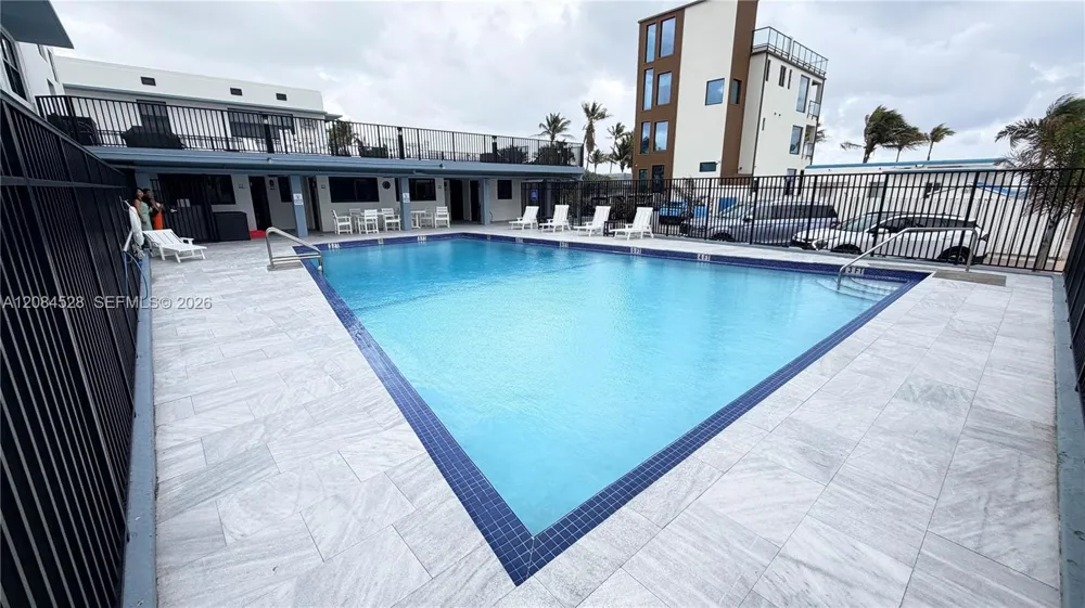321 Wilson St #A105 Hollywood, FL 33019