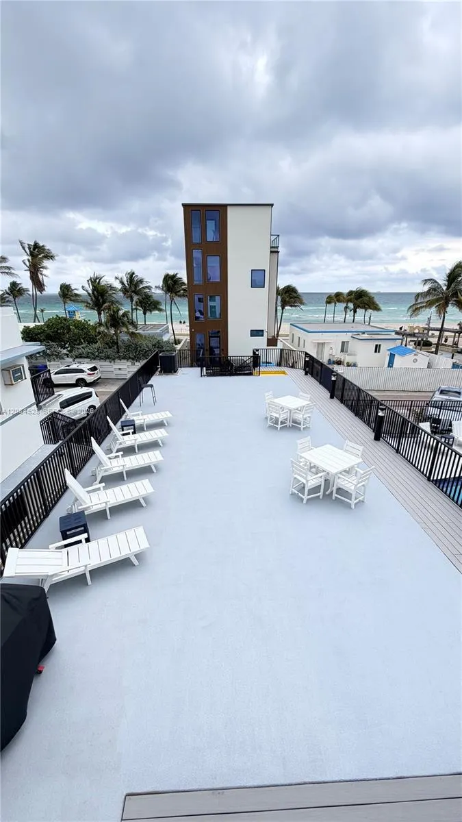 321 Wilson St #A105 Hollywood, FL 33019