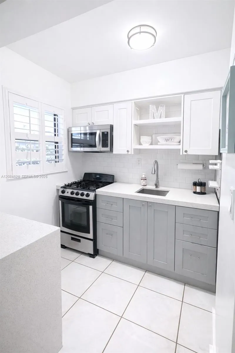 321 Wilson St #A105 Hollywood, FL 33019