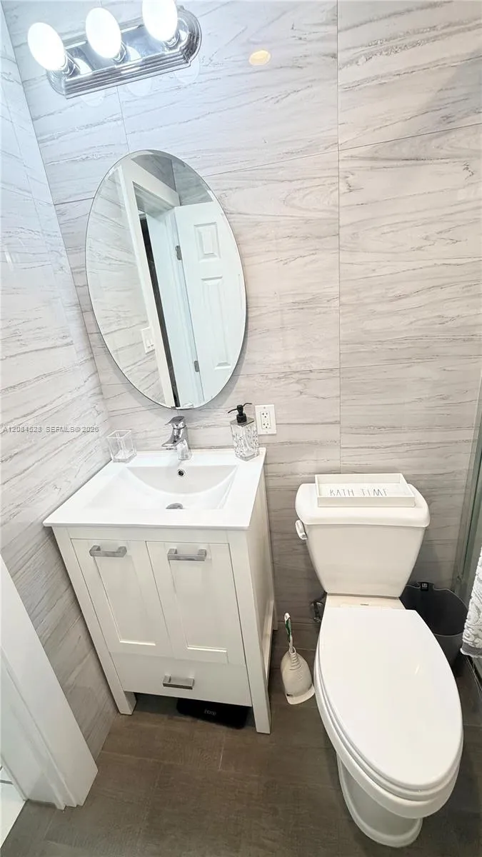 321 Wilson St #A105 Hollywood, FL 33019