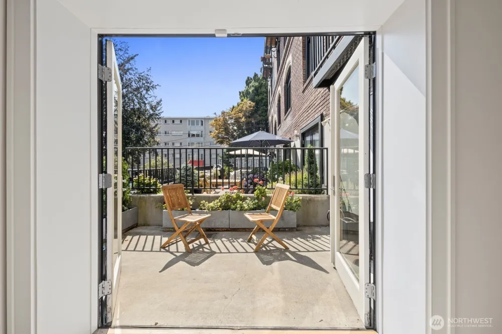 1 Ward Street #3 Seattle, WA 98109
