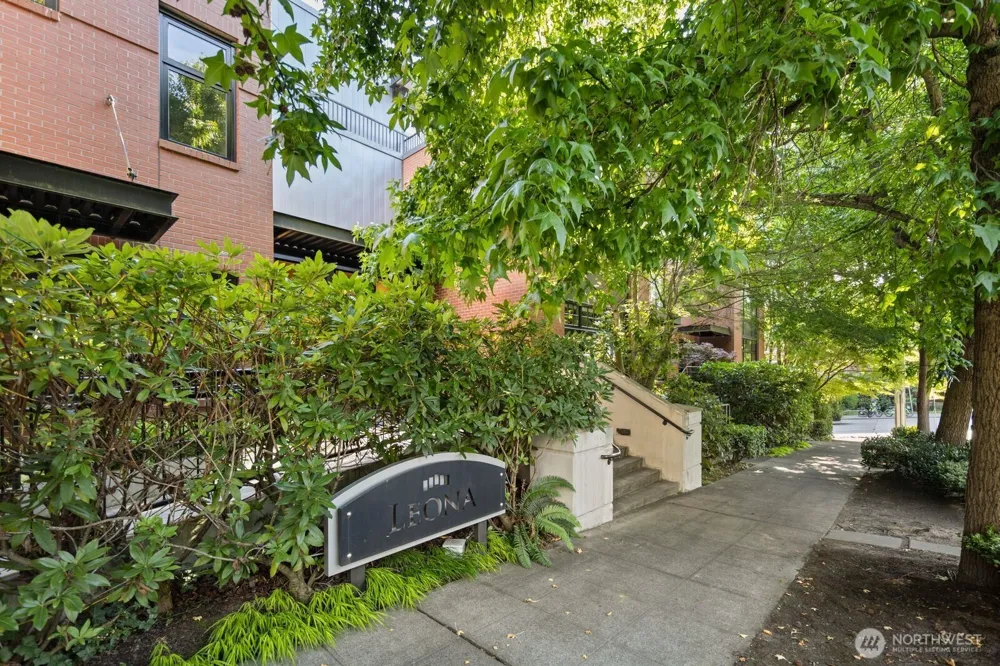 1 Ward Street #3 Seattle, WA 98109