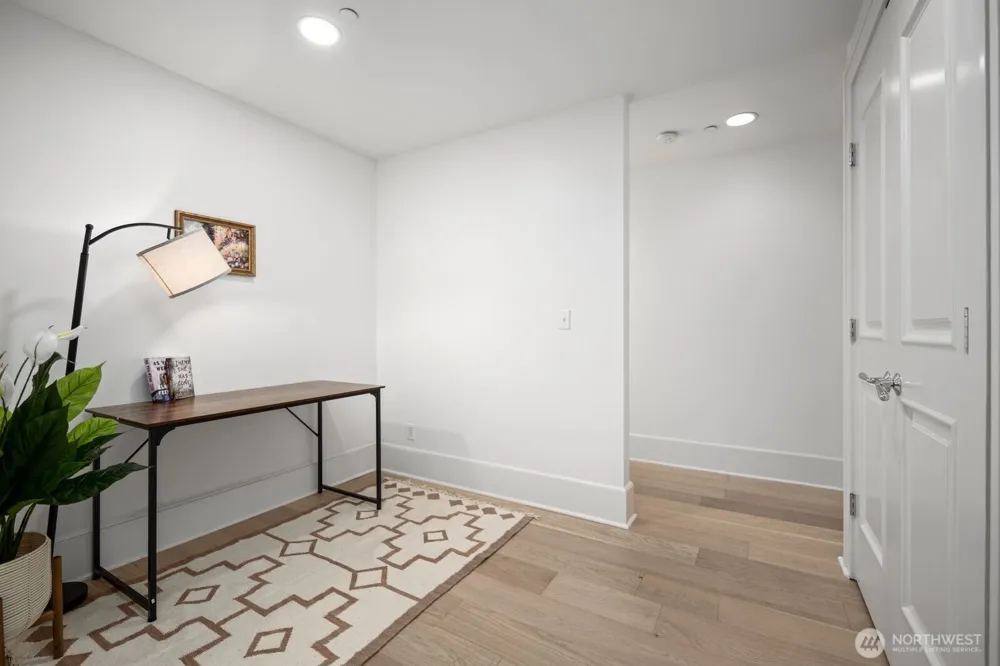 1 Ward Street #3 Seattle, WA 98109