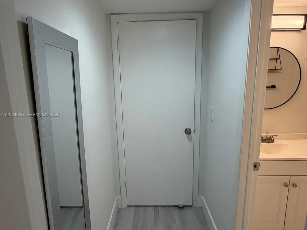 18840 NW 57th Ave #207 Hialeah, FL 33015