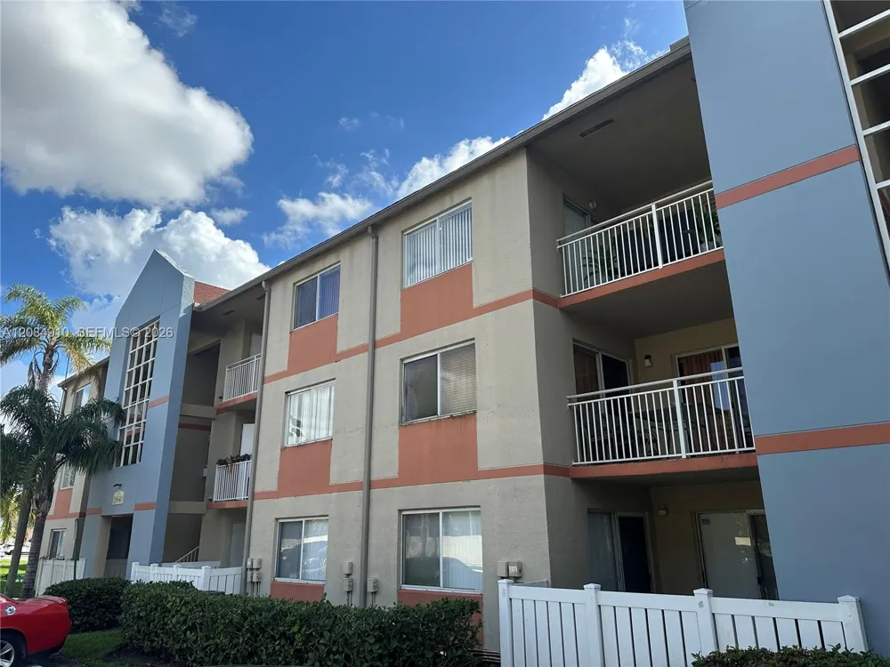 18840 NW 57th Ave #207 Hialeah, FL 33015
