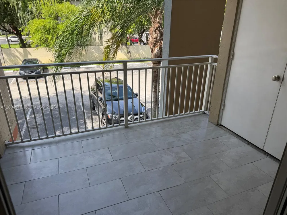18840 NW 57th Ave #207 Hialeah, FL 33015