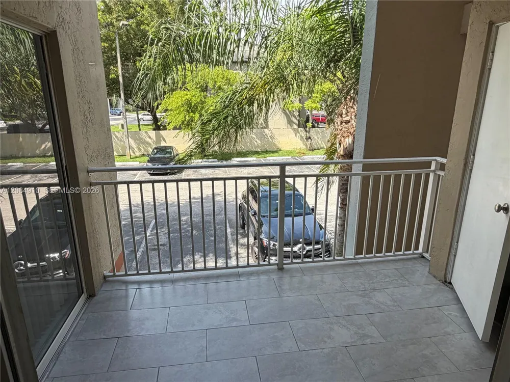 18840 NW 57th Ave #207 Hialeah, FL 33015