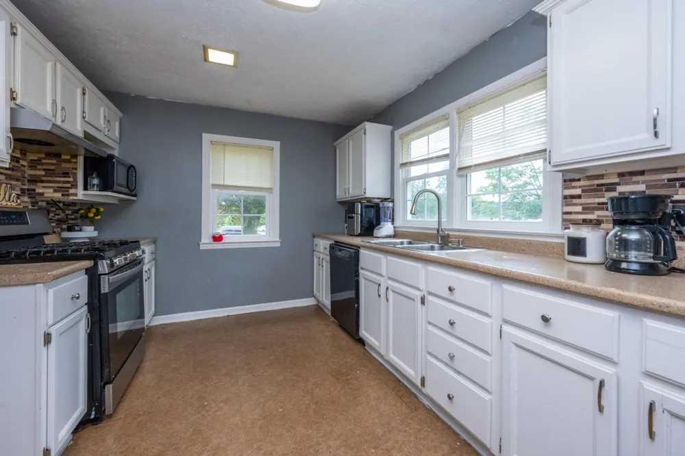 56844 M 43 Bangor, MI 49013