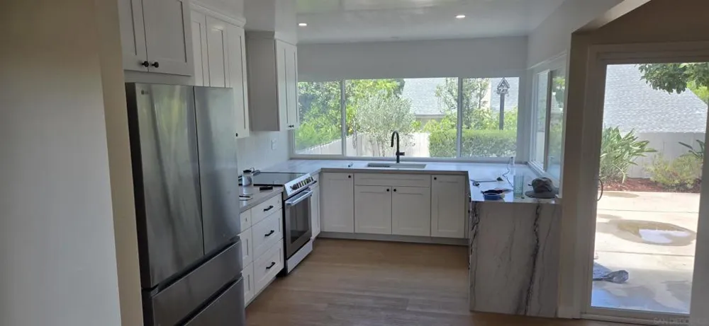 7556 Blue Lake San Diego, CA 92119