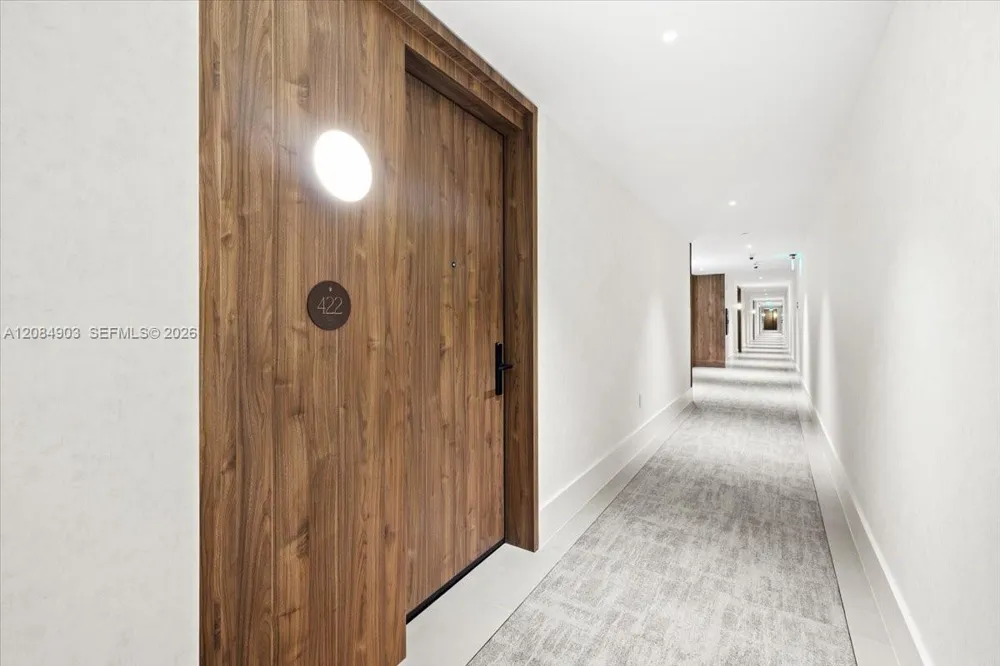 2200 Brickell Avenue #422 Miami, FL 33129
