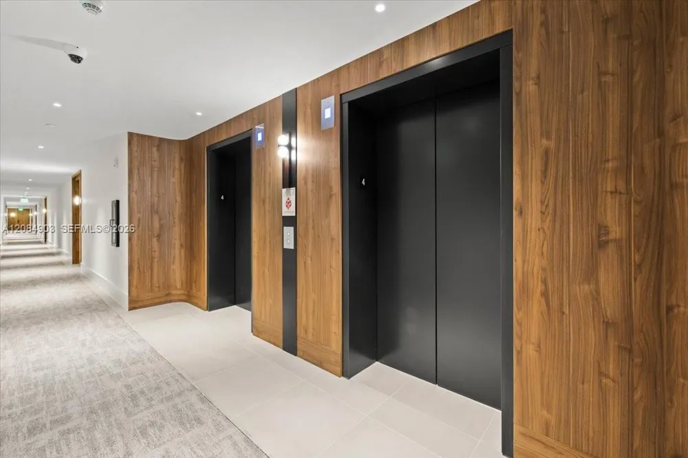 2200 Brickell Avenue #422 Miami, FL 33129