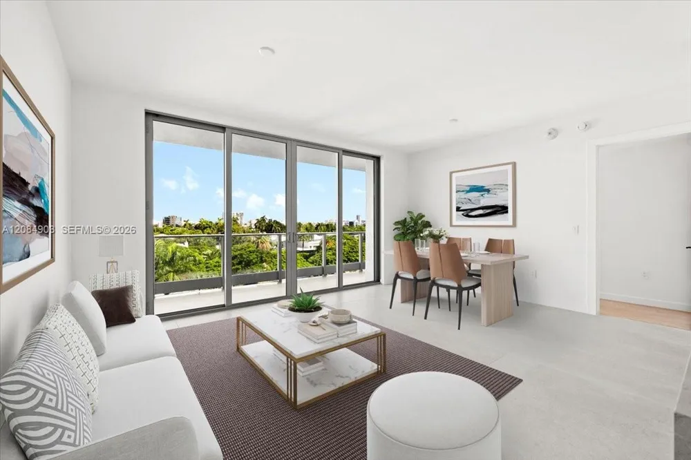 2200 Brickell Avenue #422 Miami, FL 33129